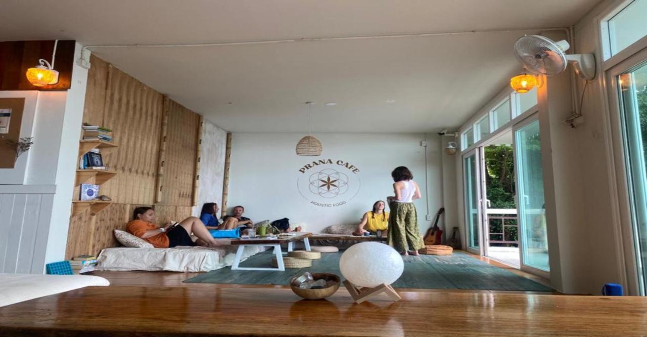 Blue Chitta Yoga & Freediving Vandrarhem Koh Tao Exteriör bild
