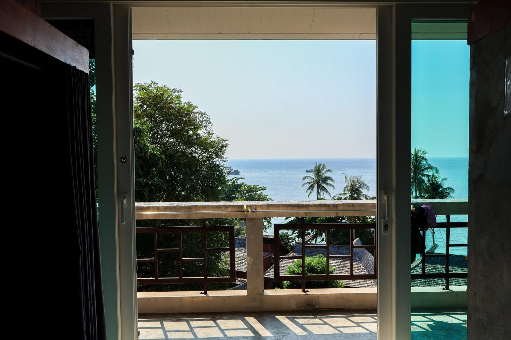 Blue Chitta Yoga & Freediving Vandrarhem Koh Tao Exteriör bild